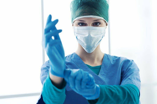 Protective Clothing in Healthcare: Safeguarding Health Workers